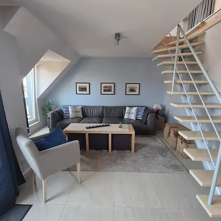 Triplex D Exception A Moins De 50 Metres De La Daire